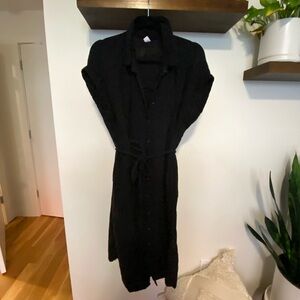 Old Navy Crinkle gauze midi shirt dress. Petite med.